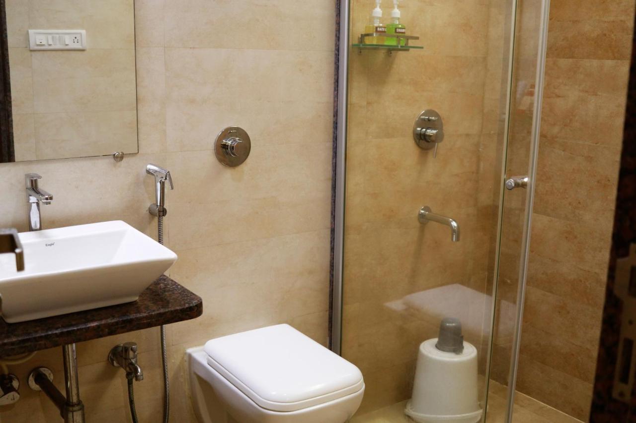 בהיאנדר The Myriad Hotel מראה חיצוני תמונה